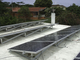 Отладка панели солнечных батарей системы плоской крыши солнечная устанавливая ставит в скобки кронштейны наклона панели солнечных батарей